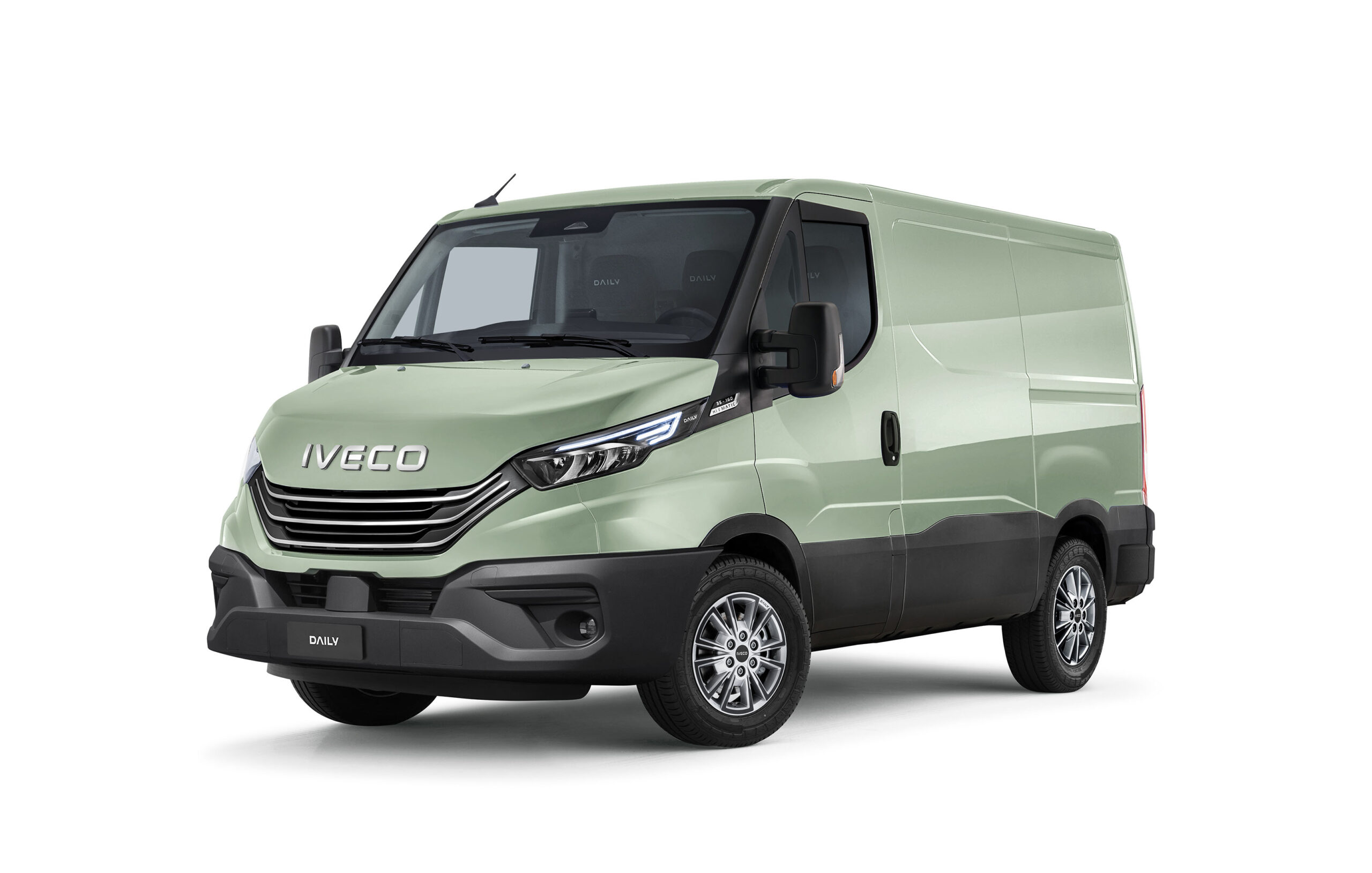 Daily_van_MY22_9m3_01_LHD Iveco Daily 9m3